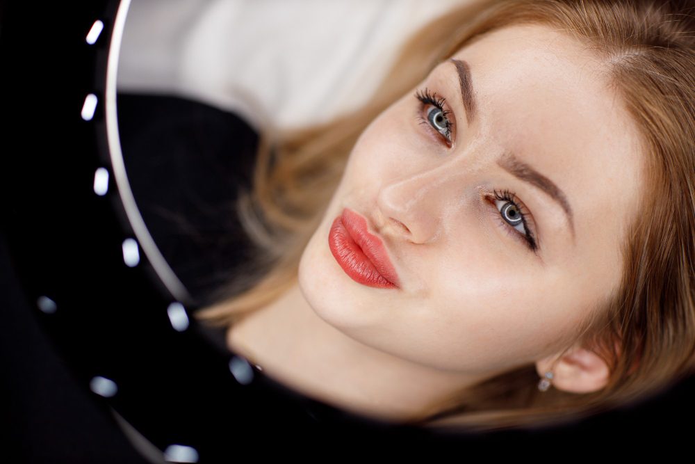 Buze cu lip blush